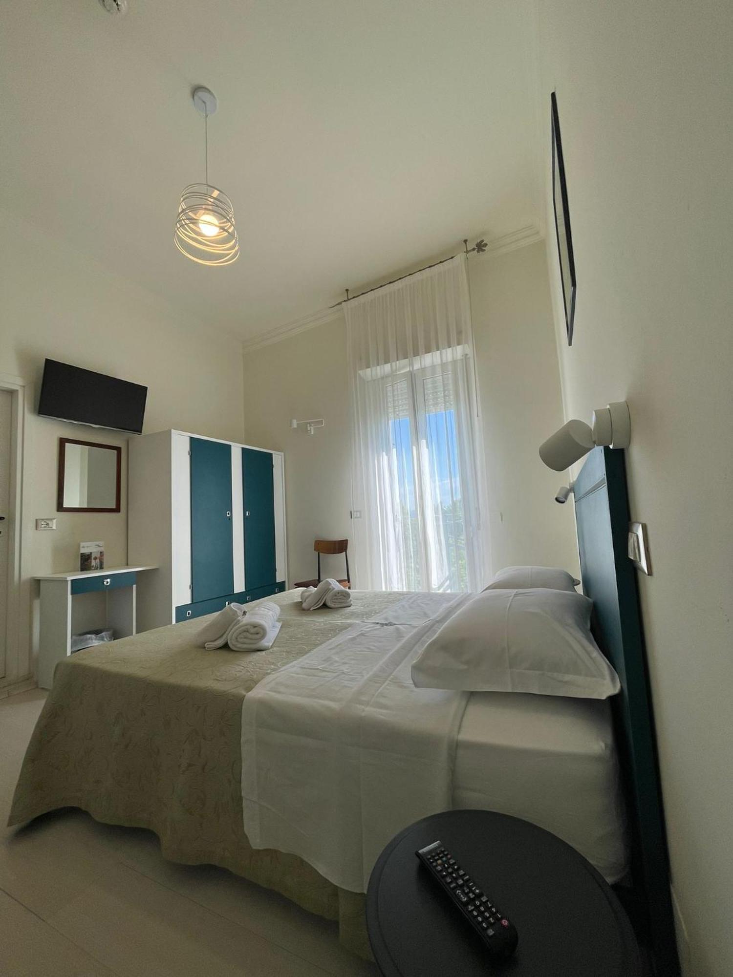 Hotel Dei Platani Rimini Exteriör bild