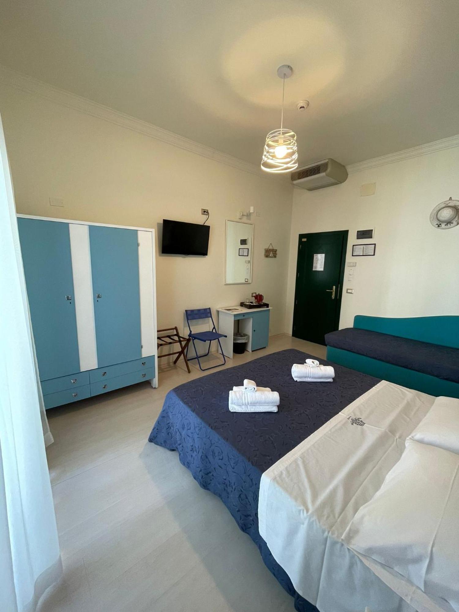 Hotel Dei Platani Rimini Exteriör bild